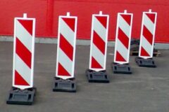 Przyszłość infrastruktury drogowej: Czy podstawy do znaków drogowych nadążają za innowacjami?